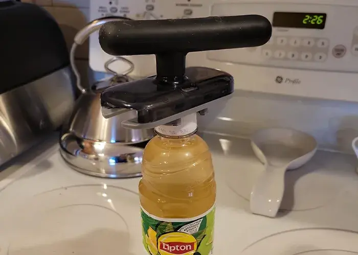 Cap Crack Opener  user Mento S.